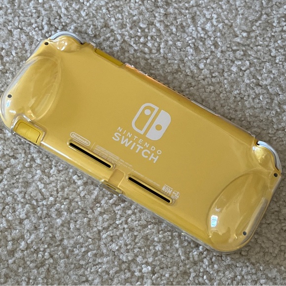 Nintendo Switch Lite Yellow EXCELLENT PREOWNED WITH CLEAR CASE - Picture 6 of 7